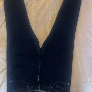 Universal thread, Jeggins